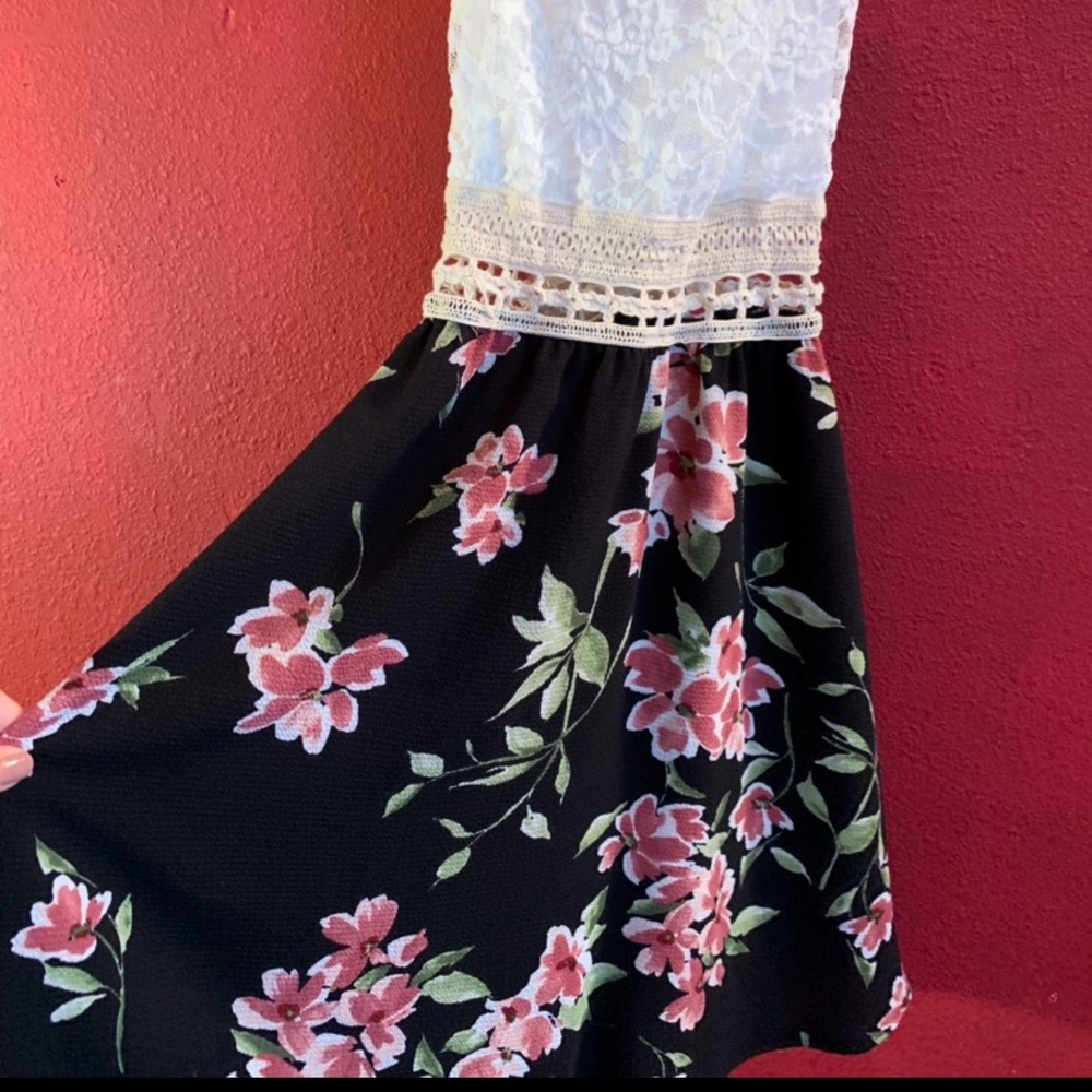 Cross back flower dress